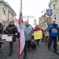 Lithuanian teachers begin strike as negotiations over pay rise continue
