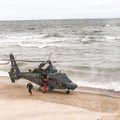 Dėl neįprastų pratybų sukeltos visos tarnybos: Klaipėdos pliaže – sraigtasparnis, gelbėtojų ir policijos sujudimas