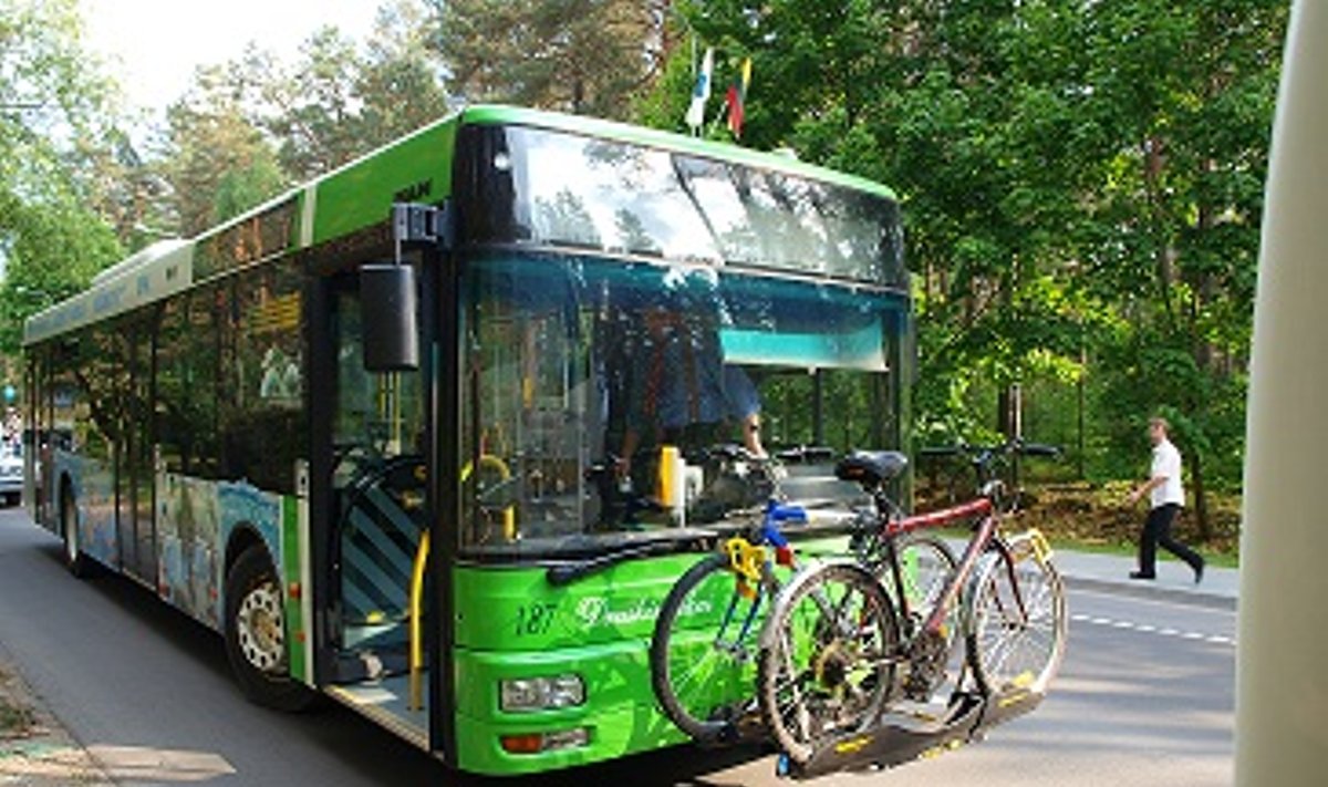 Autobusas pritaikytas dviračiams vežti ebus.lt nuotr.