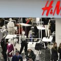 Drabužiais prekiaujantis tinklas H&M pakliuvo į skandalą