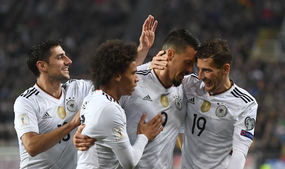 Pasaulio futbolo čempionato atrankoje nesulaikoma buvo Vokietijos rinktinė. Ji nepralaimėjo nė vienerių rungtynių nuo 2010 metų planetos pirmenybių pusfinalio su ispanais.