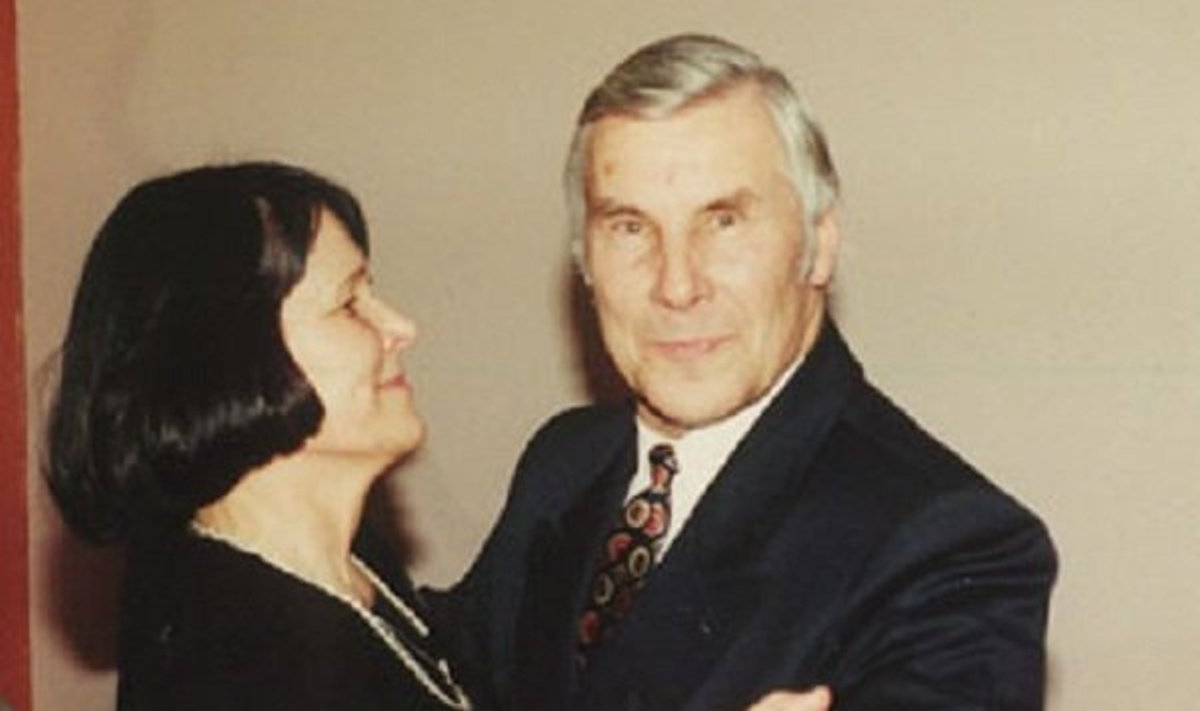 Ilgametis Žuvinto rezervato vadovas Vytautas Nedzinskas su žmona Albina