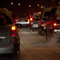 Po naktį iškritusio sniego – sudėtingos eismo sąlygos keliuose