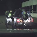 Elektrėnų patruliai naktį sučiupo, įtariama, nuo heroino apsvaigusį vairuotoją