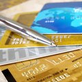 Didžioji Britanija draus kreditinėmis kortelėmis atsiskaityti už lošimo paslaugas
