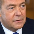 Medvedevas pasiūlė uždrausti „užsienio agentams“ užsidirbti pinigų Rusijoje