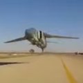 Bepročiai: vos per porą metrų virš žmogaus galvos praskriejo Libijos karinių oro pajėgų naikintuvas