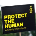 „Amnesty International“: turtingos šalys ir farmacijos kampanijos pažeidinėja žmogaus teises