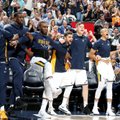 NBA naktis: „Warriors“ antausį sudavę „Jazz“ čempionus sutriuškino net 40 taškų skirtumu