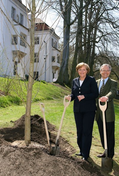 G. Fielmann ir A. Merkel