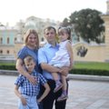 Pareigūnė iš Šiaulių sukūrė šeimą su Ukrainos policininku: meilei atstumas – ne kliūtis
