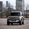 „Land Rover Defender“ paskelbtas 2021-ųjų pasaulio dizaino automobiliu
