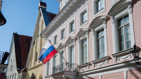 Russian Embassy in Estonia halts processing of citizenship renunciation