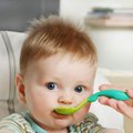 Kada leisti vaikui valgyti pačiam?