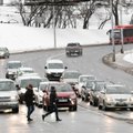 Seimas pritarė naujai išimčiai dėl automobilių taršos mokesčio