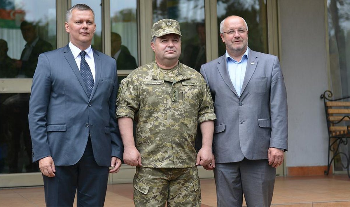 Tomasz Siemoniak, Stepan Poltorak, Juozas Olekas. Foto: mjr Robert Siemaszko/DKS MON