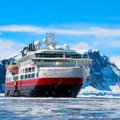 Iškeliavo į Antarktidą dar prieš valstybėms uždarant sienas ir įstrigo laive: uostai mūsų neįsileido