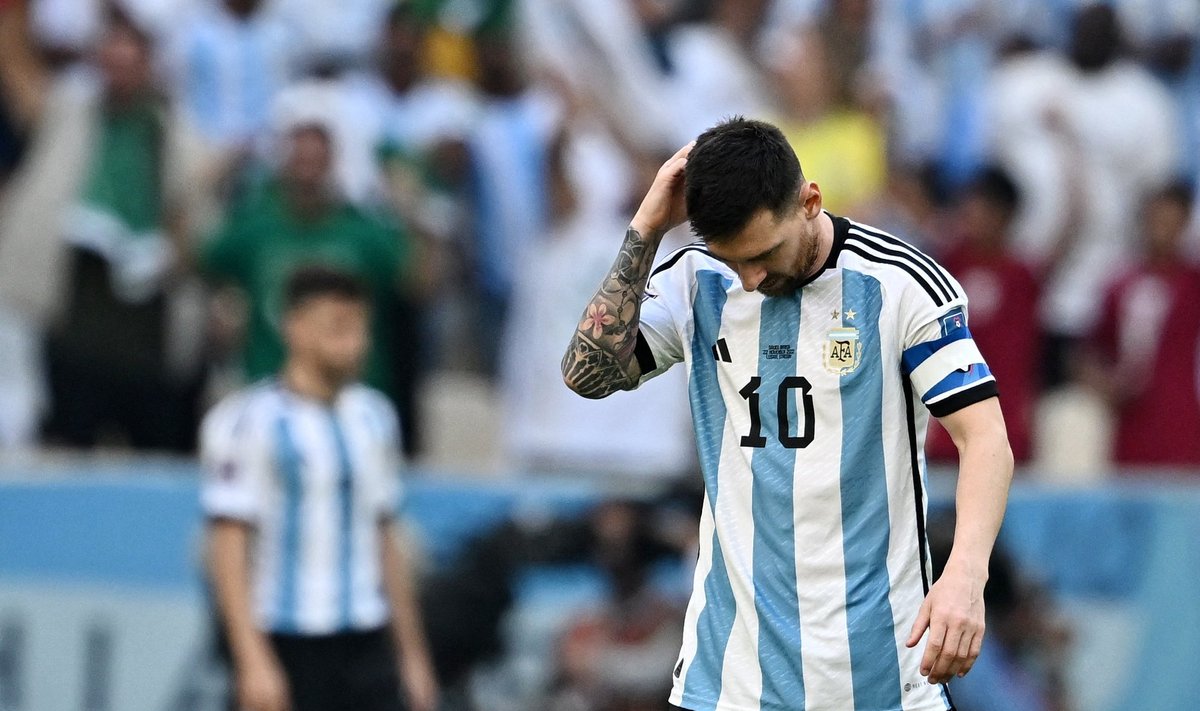 Сборная Аргентины сенсационно проиграла Саудовской Аравии, пропустив два  гола за 5 минут - Delfi RU