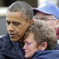 Didėjant uragano „Sandy“ aukų skaičiui, B.Obama apžiūri nelaimės zoną
