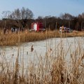Vilniuje, Salininkuose, žmonės rado tvenkinyje nuskendusį vyrą