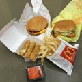 Palygino, kaip skiriasi „McDonald‘s“ maistas skirtingose šalyse