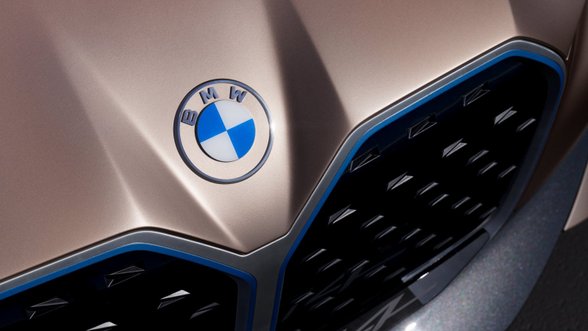 BMW benziną gamins iš oro – dar šiemet numatoma naujų degalų gamybos pradžia