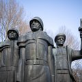 В Кедайняйском районе убрали два памятника советским воинам