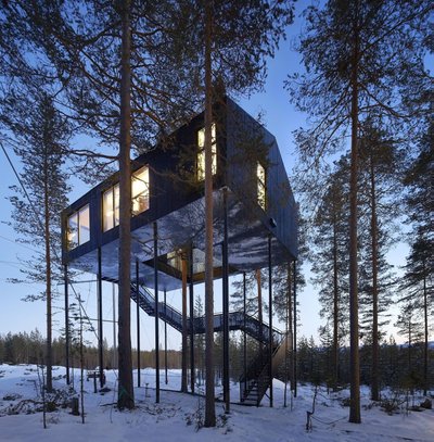 Viešbutis medyje Švedijoje  