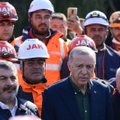 Turkijos prezidentas paprašė visuomenės atleidimo dėl vėluojančios pagalbos