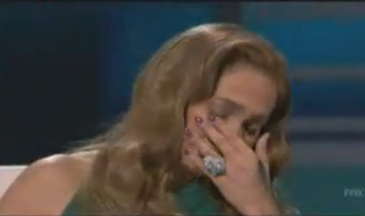 Jennifer Lopez "American Idol"  laidoje. Stop kadras www.youtube.com