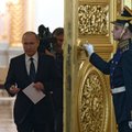 Putinas pateikė rinkimų komisijai dokumentus dėl balotiravimosi naujai prezidento kadencijai
