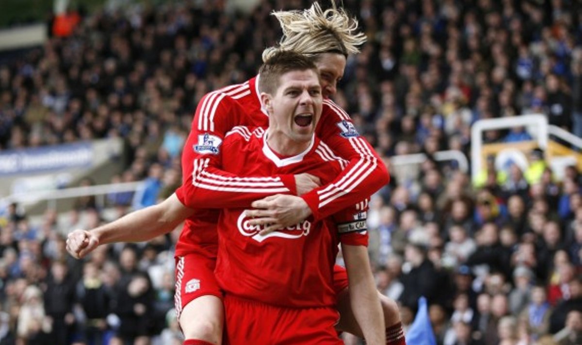 Stevenas Gerrardas ir Fernando Torres ("Liverpool") 