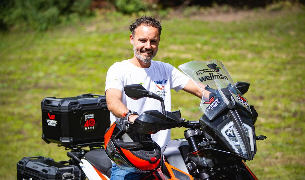 Karolis Mieliauskas aplink pasaulį keliaus motociklu