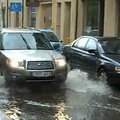 Stipri liūtis Vilniuje, Raugyklos gatvėje (DELFI.TV žiūrovo video)