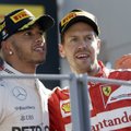 B. Ecclestone'as: S. Vettelis nenorės tapti L. Hamiltono komandos partneriu