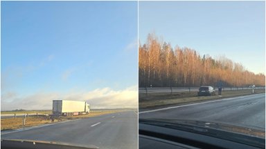Сообщается о сложных условиях на магистрали Вильнюс-Клайпеда: в кюветы съехало немало машин