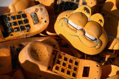 Garfieldo telefonai Prancūzijos pakrantėje.