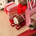 Исследование: литовцы – самые щедрые на рождественские подарки среди жителей стран Балтии