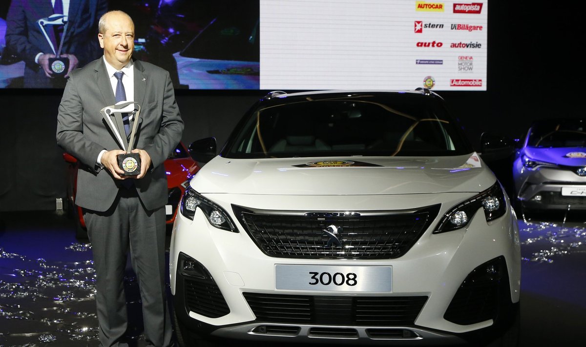 "Peugeot" vadovas Jeanas-Philippe'as Imparato ir nugalėtoju tapęs "Peugeot 3008"