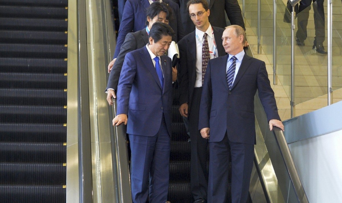 Vladimiras Putinas susitiko su Shinzo Abe
