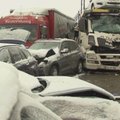 Masinė avarija Vokietijoje: susidūrė daugiau kaip 100 transporto priemonių