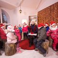 Gera žinia mažiesiems: pratęsti pasakų skaitymai sostinės Kalėdų eglutėje