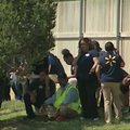 Teksase policija prekybos centre nušovė ginkluotą vyrą, paėmusį du įkaitus