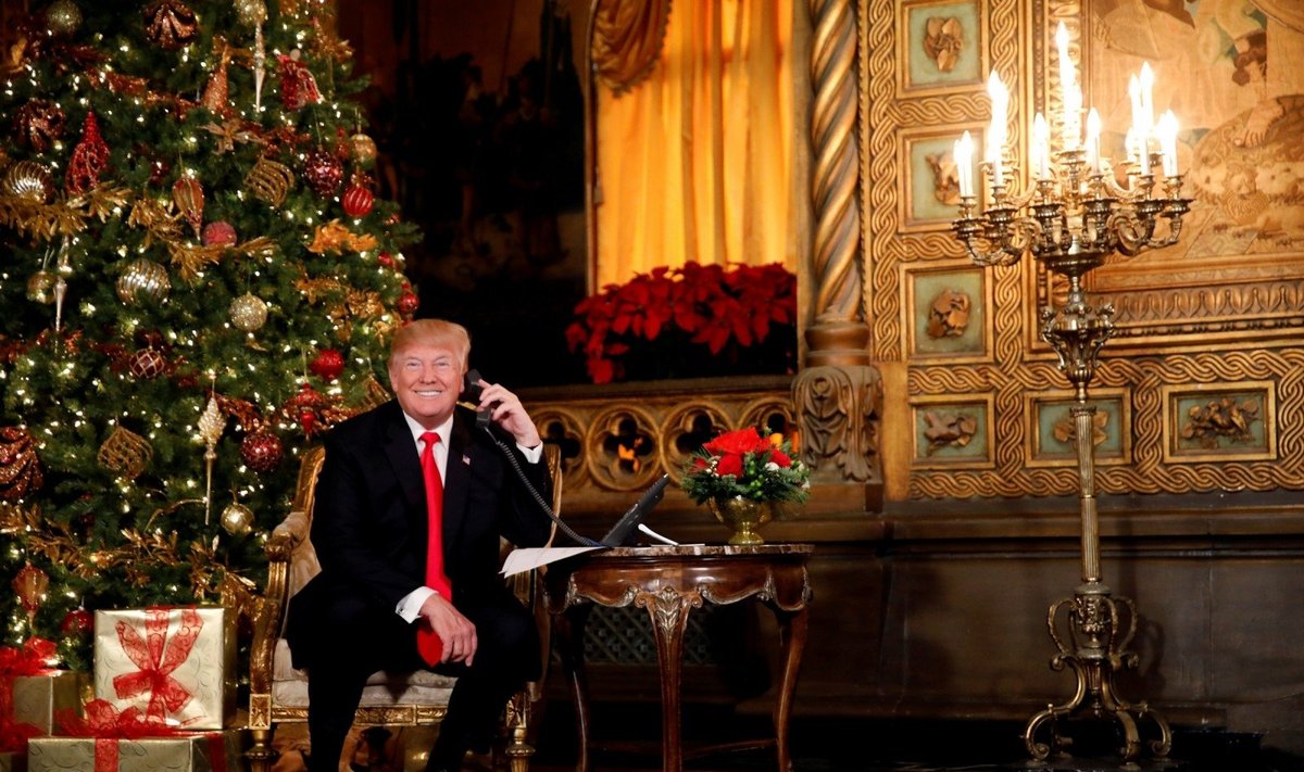 Donaldas Trumpas atsako į kalėdinius vaikų skambučius