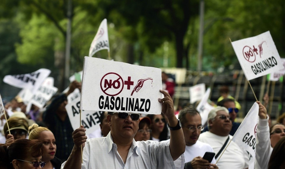Protestai Meksike dėl degalų kainų šuolio