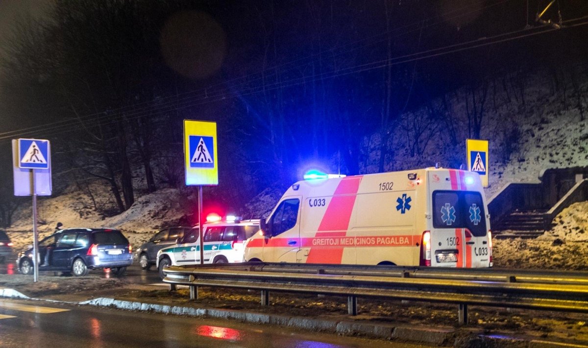 Nelaimė Kaune: automobilio partrenktas vyras žuvo vietoje