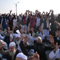 Po kruvinų susirėmimų su policija Pakistano islamistai mitinguoja dar aktyviau
