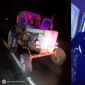 Policija paviešino traktoriaus gaudynių Šilalės rajone vaizdus, į padangą paleisti penki šūviai