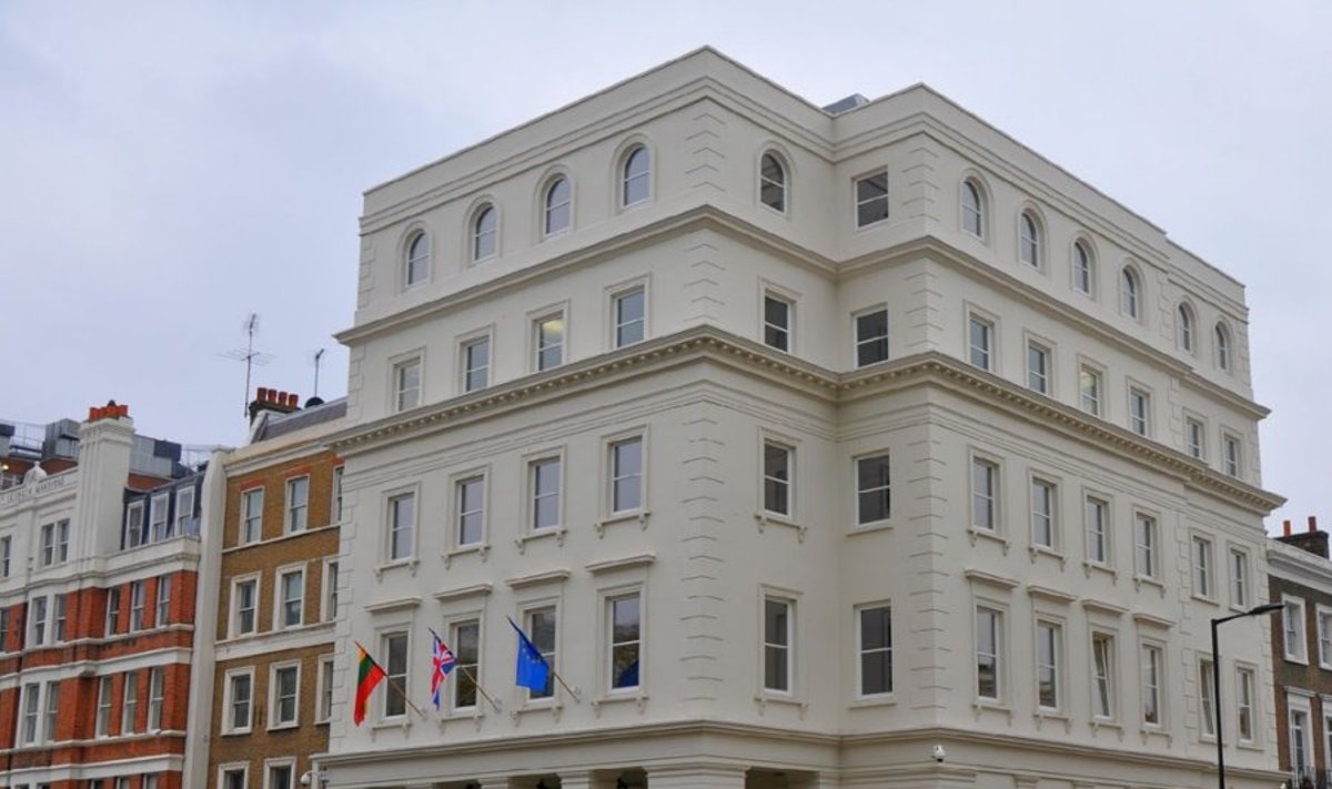 Lietuvos ambasada Londone (URM nuotr.)