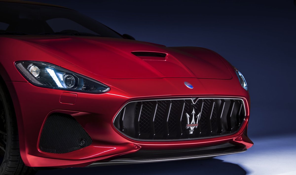 "Maserati GranTurismo"